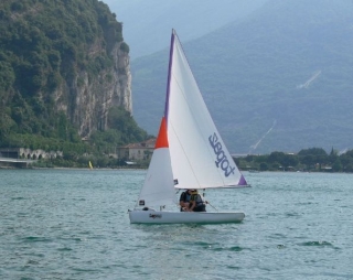  Navegación en el lago de Garda
